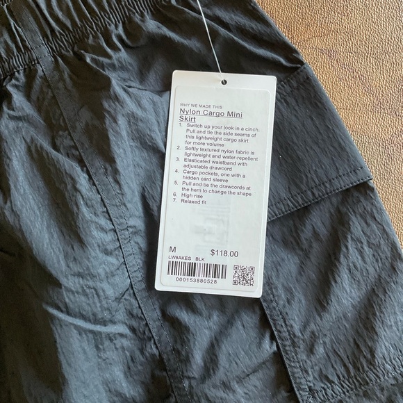 lululemon NWT Nylon Cargo Black Mini Skirt - Picture 3 of 9